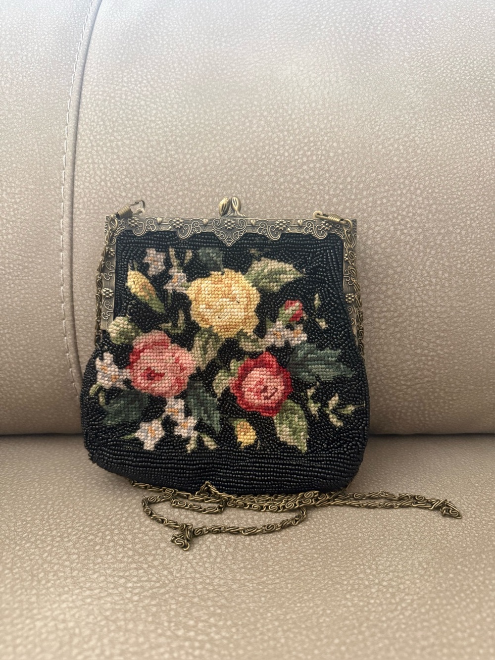Vintage Floral Beaded Crossbody Bag - Black with Multicolor Roses